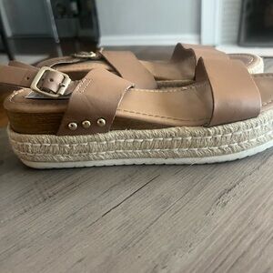 Women’s Steve Madden sandals - Size 8.5